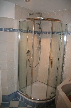 Badezimmer (Bild 4)